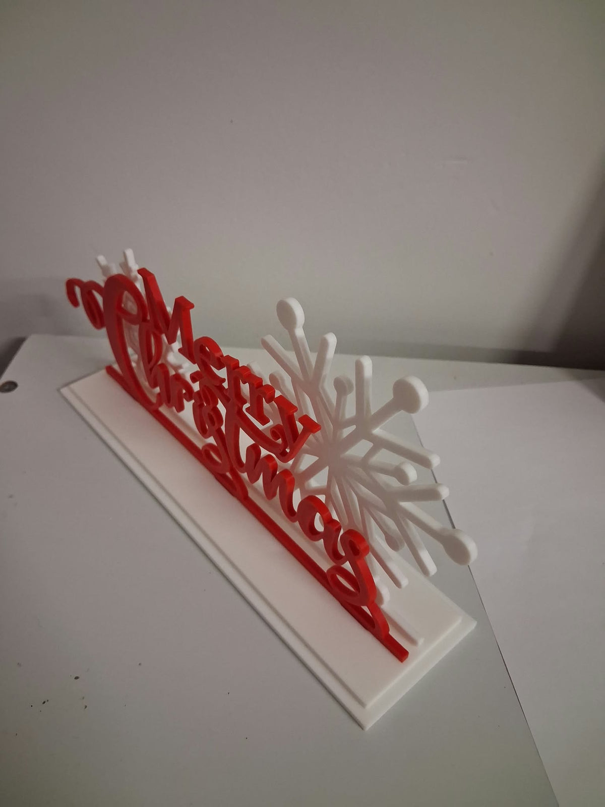 Merry Christmas Freestanding Table Sign with Snowflake | 3D Printed Festive Holiday Mantel Decor | Traditional Xmas Dinner Centerpiece